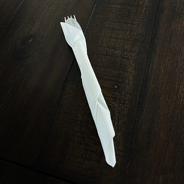 NAPKIN, DNNR WHT 15X16 1 PLY