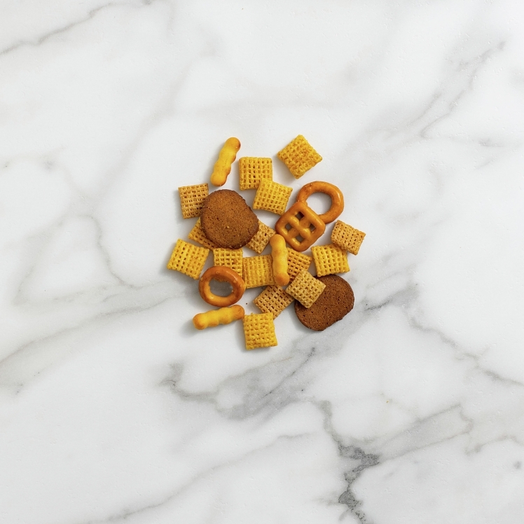 CHEX TRADITIONAL CHICKEN SNACK MIX