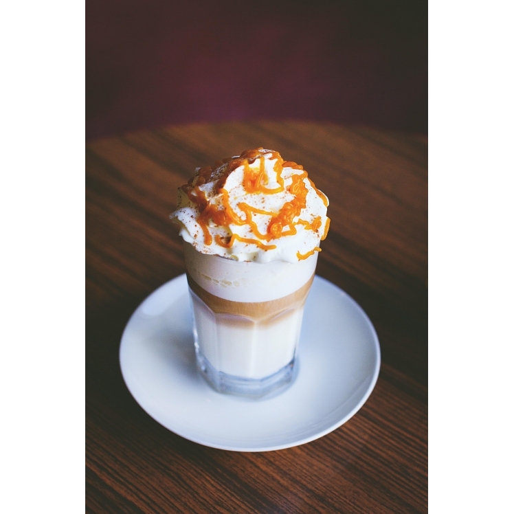 LYONS MAGNUS DESIGNER DESSERT SAUCE CARAMEL