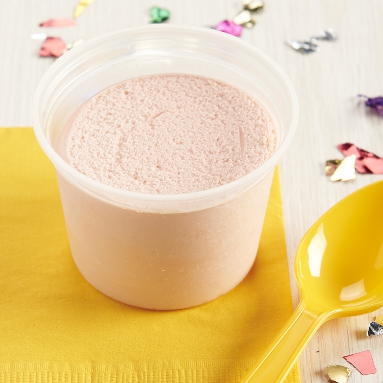 GLENVIEW FARMS STRAWBERRY ICE CREAM PLASTIC SINGLE SERVE CUPS
