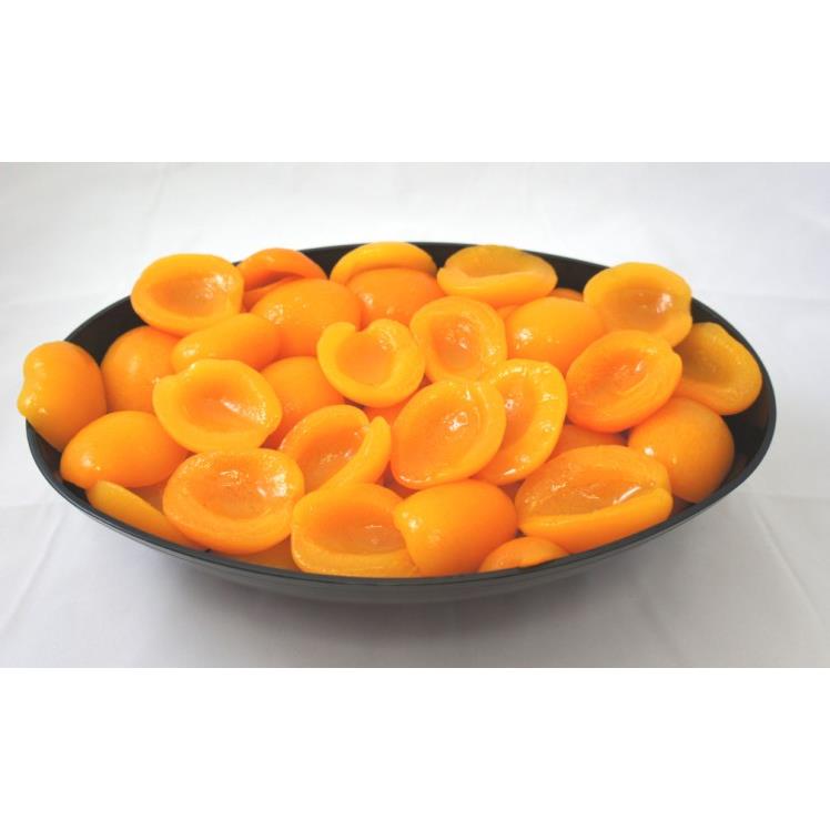 ORCHARD NATURALS PEELED APRICOT HALVES IN EXTRA LIGHT SYRUP