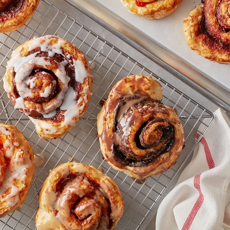 PILLSBURY ROLLED CINNAMON TWIRL DOUGH BULK FROZEN
