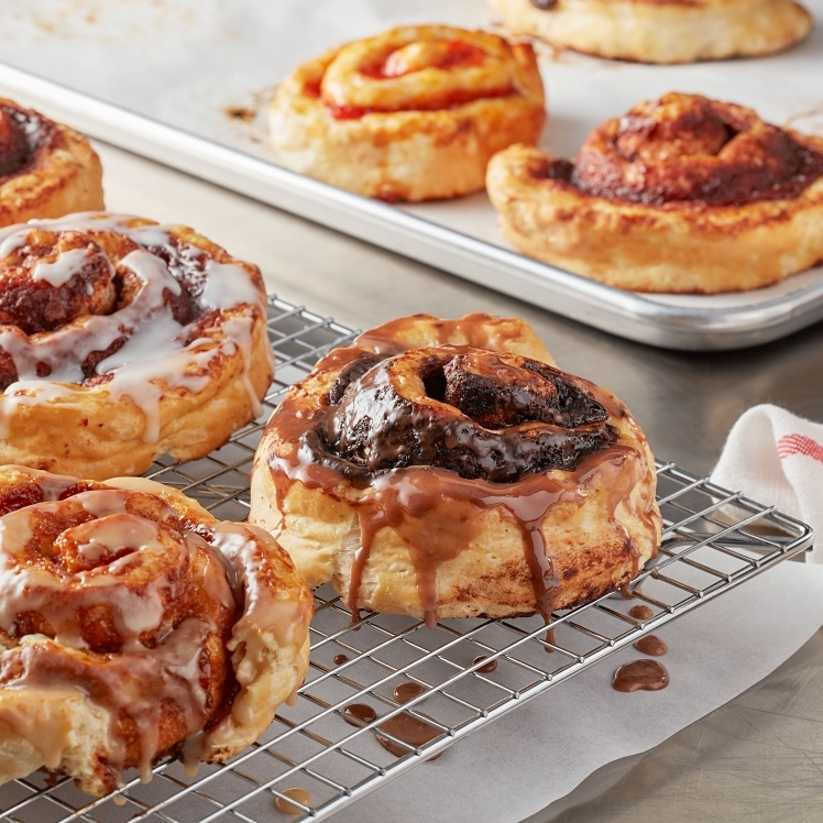 PILLSBURY ROLLED CINNAMON TWIRL DOUGH BULK FROZEN