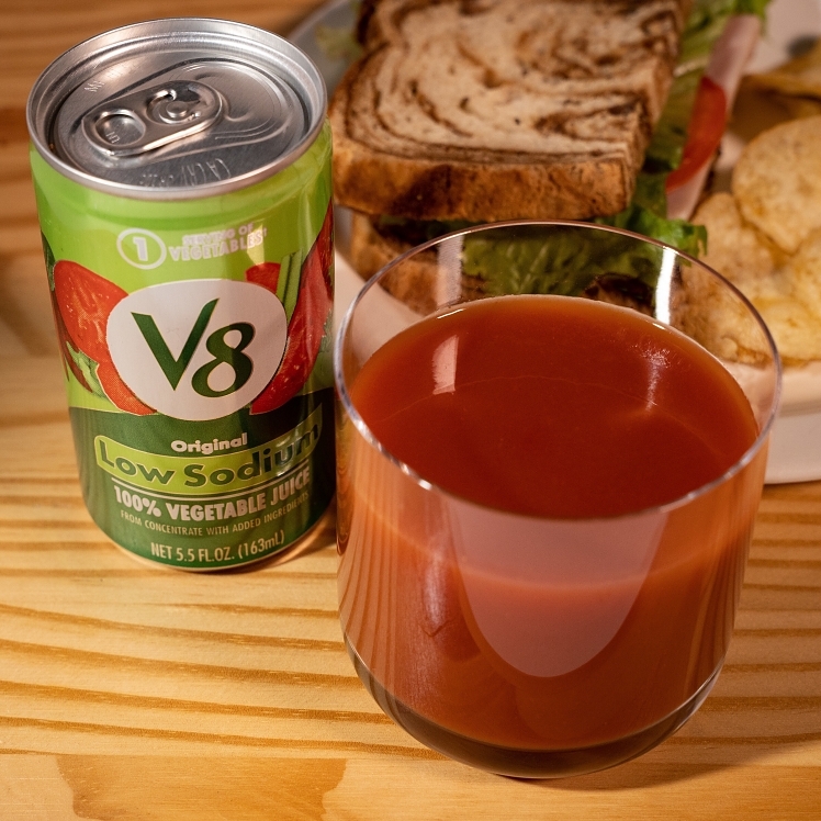 CAMPBELL'S V-8 VEGETABLE JUICE LOW SODIUM