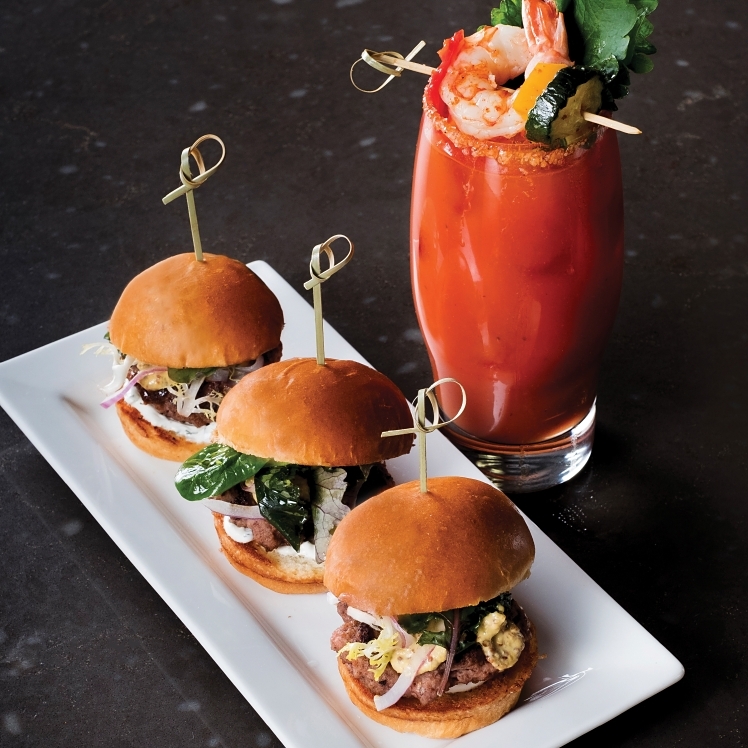 MONOGRAM PICK BAMBOO 4.5 INCH NATURAL KNOT