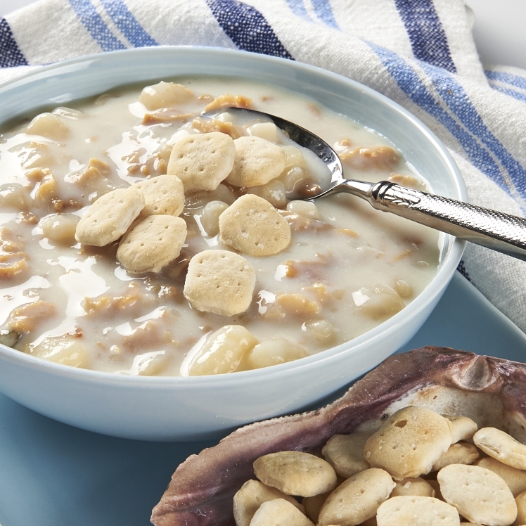 MOLLY'S KITCHEN NEW ENGLAND CLAM CHOWDER