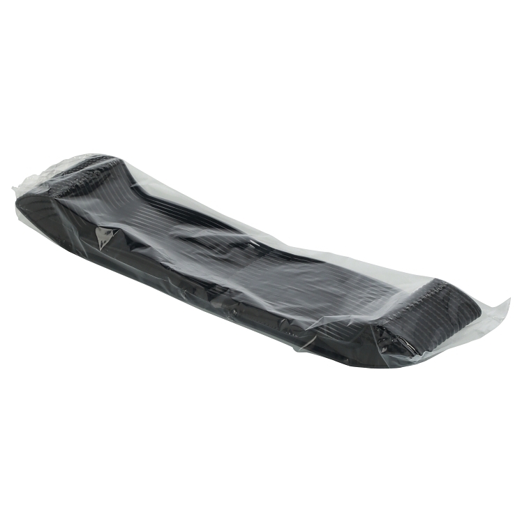 MONOGRAM 9 IN BLACK PLASTIC FOLDING SERVING TONG