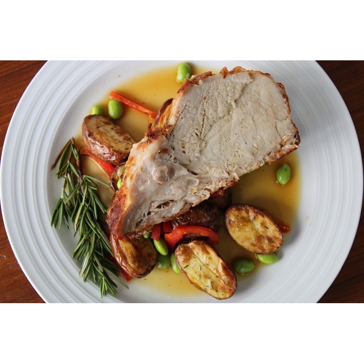 PREMIUM RESERVE LOIN BONE IN SEASONED RAW REF 2.7 LBA