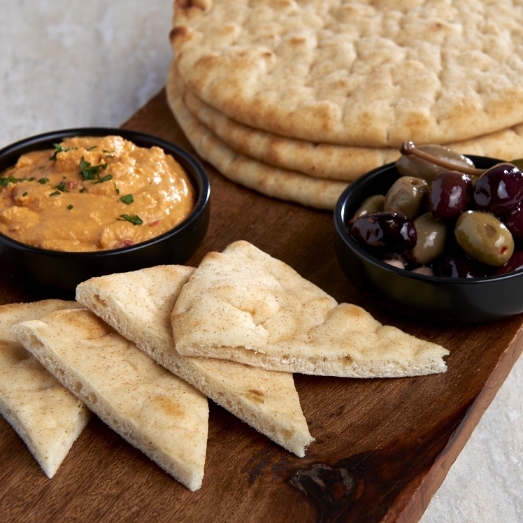 HILLTOP HEARTH GREEK-STYLE PITA BREAD UNSLICED