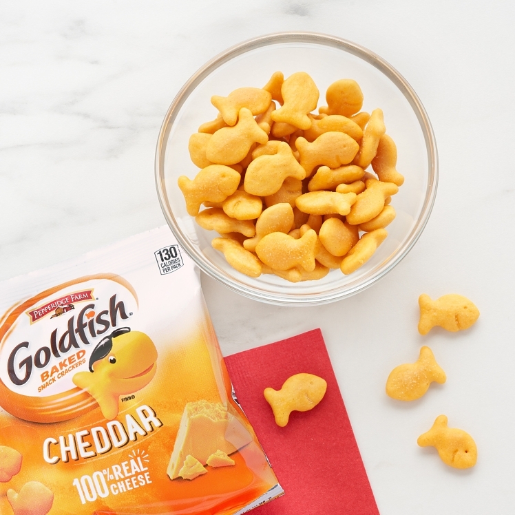 PEPPERIDGE FARM CRACKER CHEDDAR GOLDFISH SHAPED SINGLE SERVE