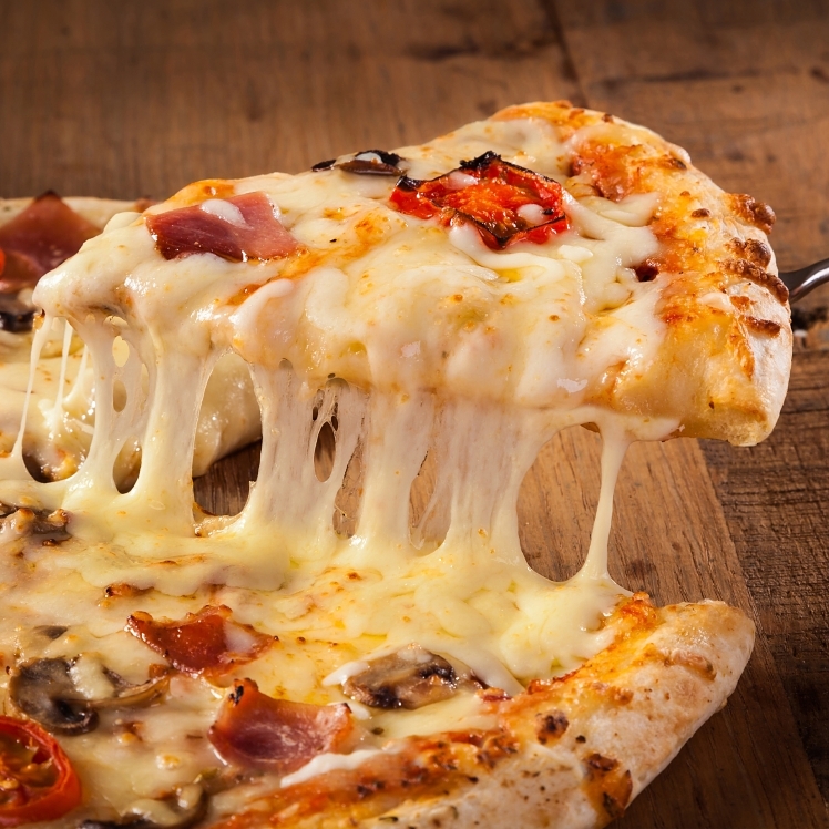 SCHREIBER LOW MOISTURE WHOLE MILK MOZZARELLA CHEESE FEATHER SHREDDED