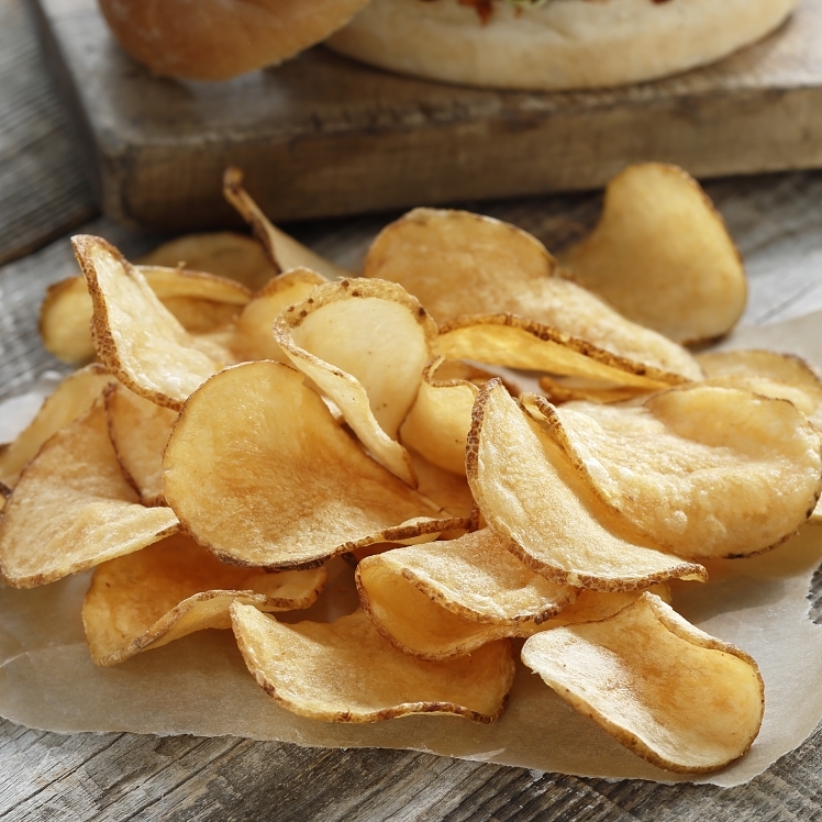 HOUSE CUTS FROZEN NATURAL POTATO CHIPS