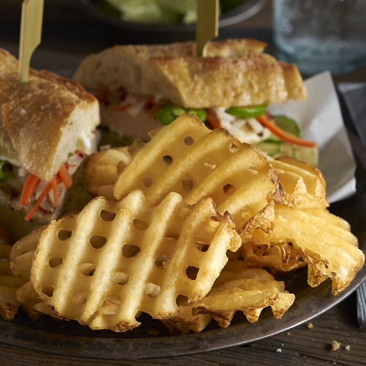 LAMB WESTON SUPREME CRISSCUT SKIN ON FRY FROZEN
