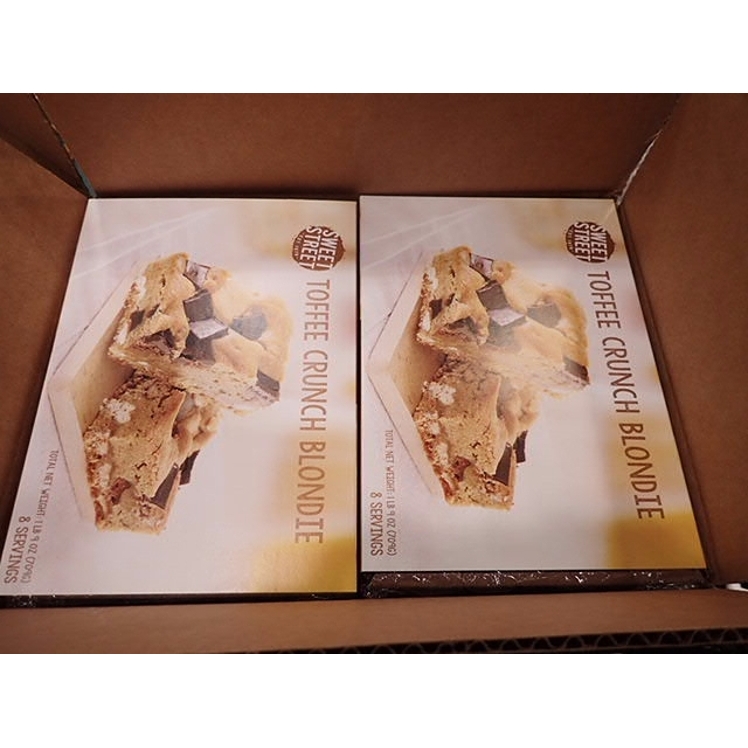 SWEET STREET TOFFEE CRUNCH BLONDIE BAR  1/4 SHEET 8 SLICES