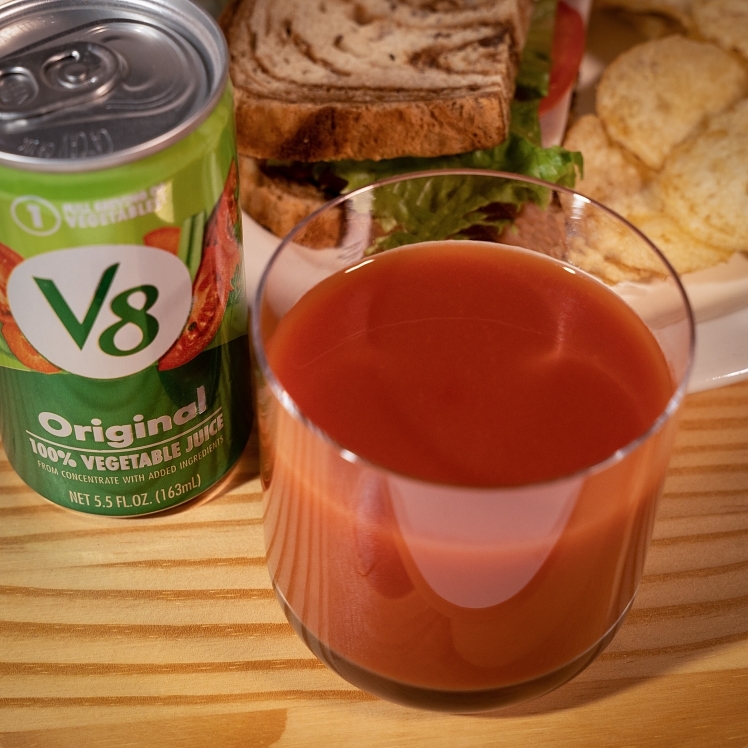 CAMPBELL'S V8 VEGETABLE JUICE