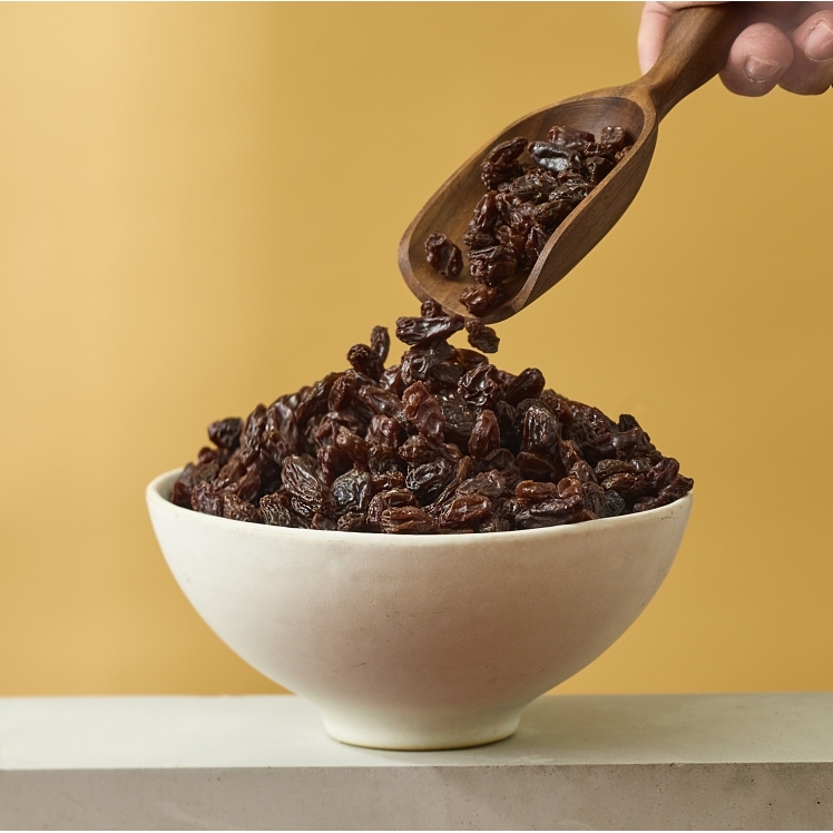 FRESH GOURMET KOSHER THOMPSON SEEDLESS RAISIN BOX