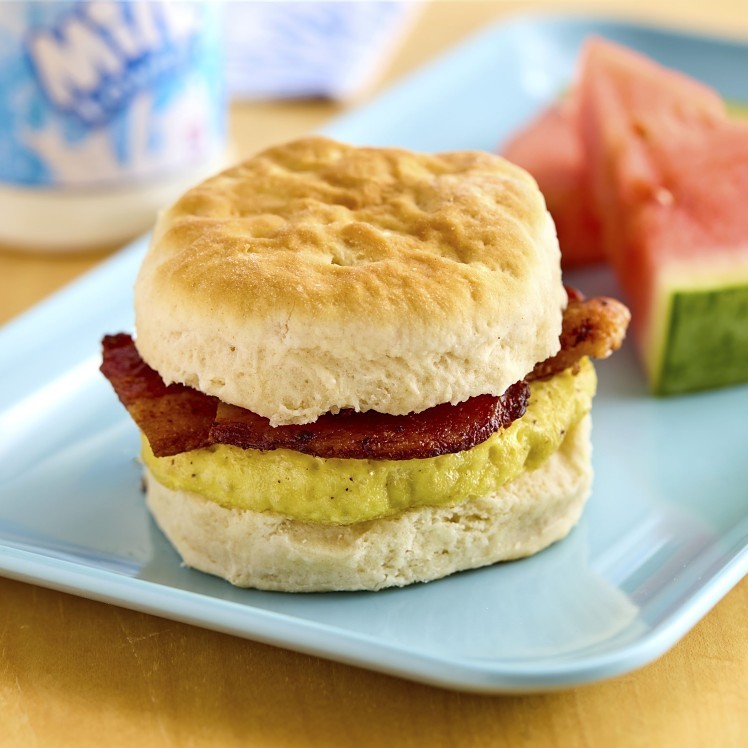 PILLSBURY SOUTHERN STYLE BISCUIT 2.2 OUNCE