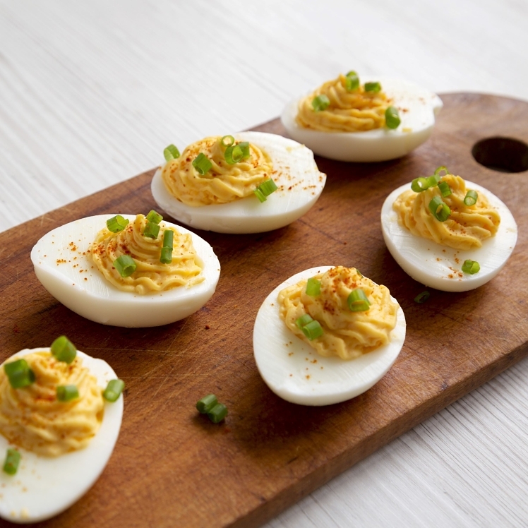 GLENVIEW FARMS HARD COOKED EGG  PEELED WHOLE IN BRINE