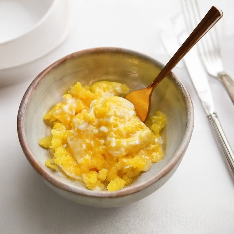 HARVEST VALUE SHELF STABLE CROSS CUT PINEAPPLE IN JUICE
