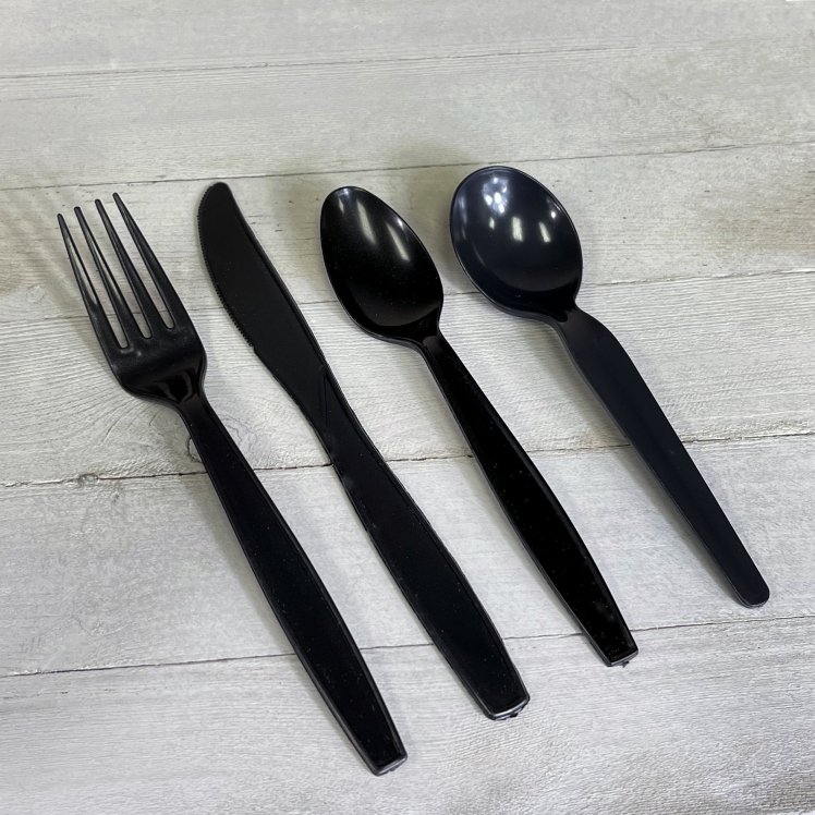 MONOGRAM HEAVYWEIGHT BLACK POLYSTYRENE KNIVES