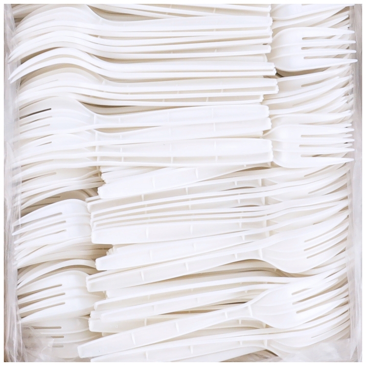MONOGRAM FORK WHITE POLYPROPYLENE BULK PLASTIC