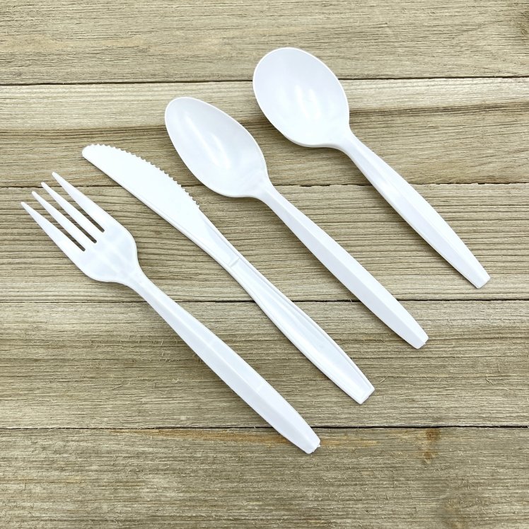 MONOGRAM KNIFE WHITE POLYPROPYLENE BULK PLASTIC