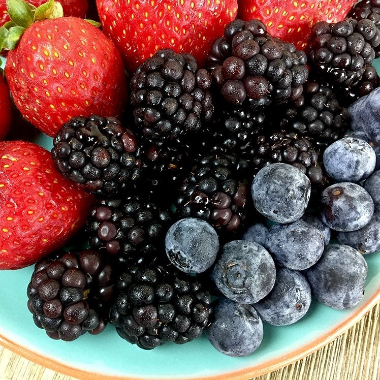 MONARCH ASSORTED WHOLE DOMESTIC EXTRA BERRY MIX