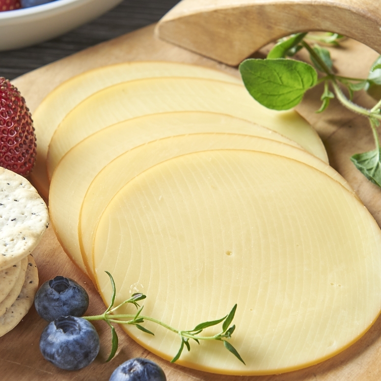 GLENVIEW FARMS SMOKED GOUDA CHEESE LOG