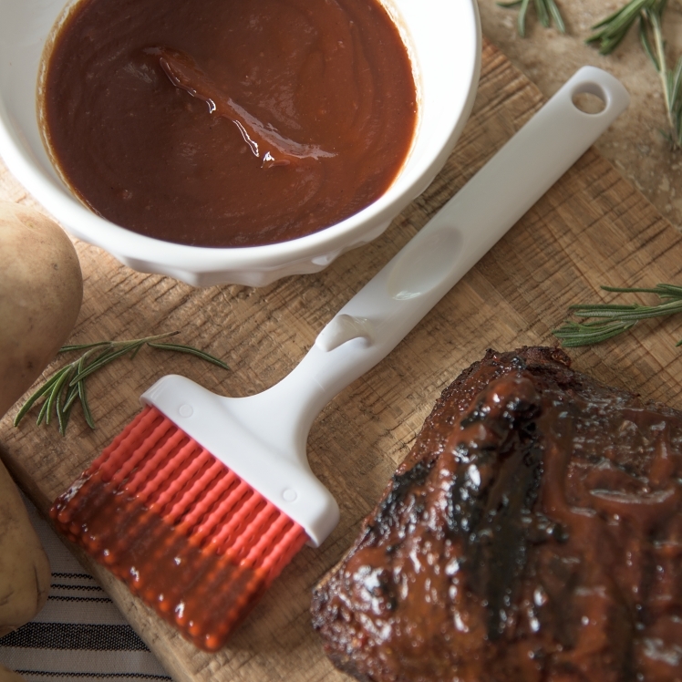 PASTRY BRUSH NYLON 3 INCH