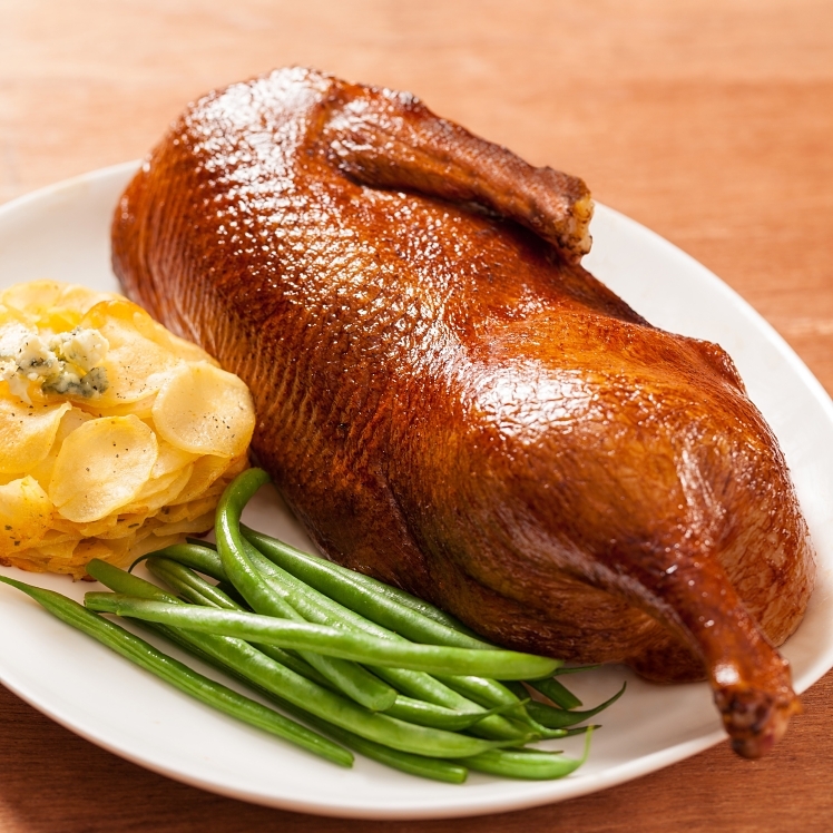 MAPLE LEAF COOKED HALF DUCK 10 OZ FZN