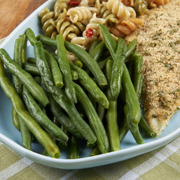 MONARCH GREEN WHOLE FANCY IMP & DOMESTIC IQF BEANS