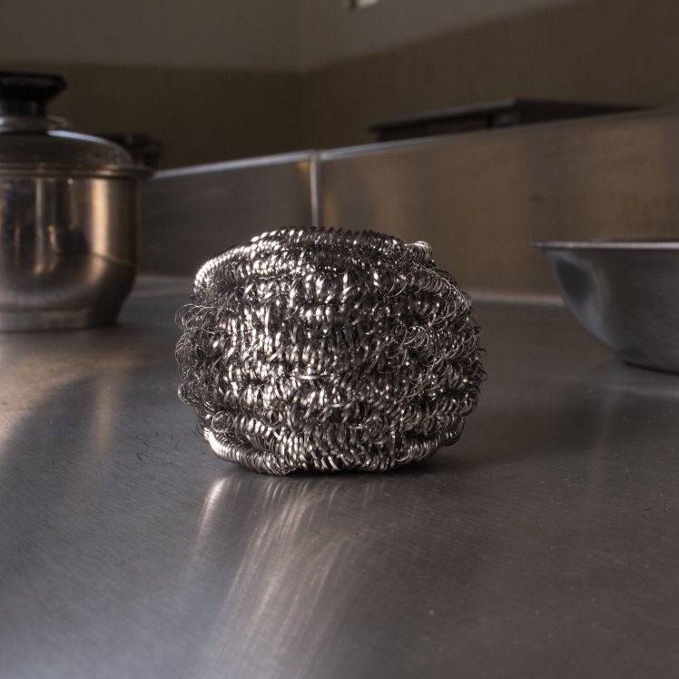 MONOGRAM SCRUBBER, STAINLESS STEEL 35 GRAMS MEDIUM DUTY